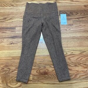 Athleta Salutation Stash 7/8 Leggings NWT